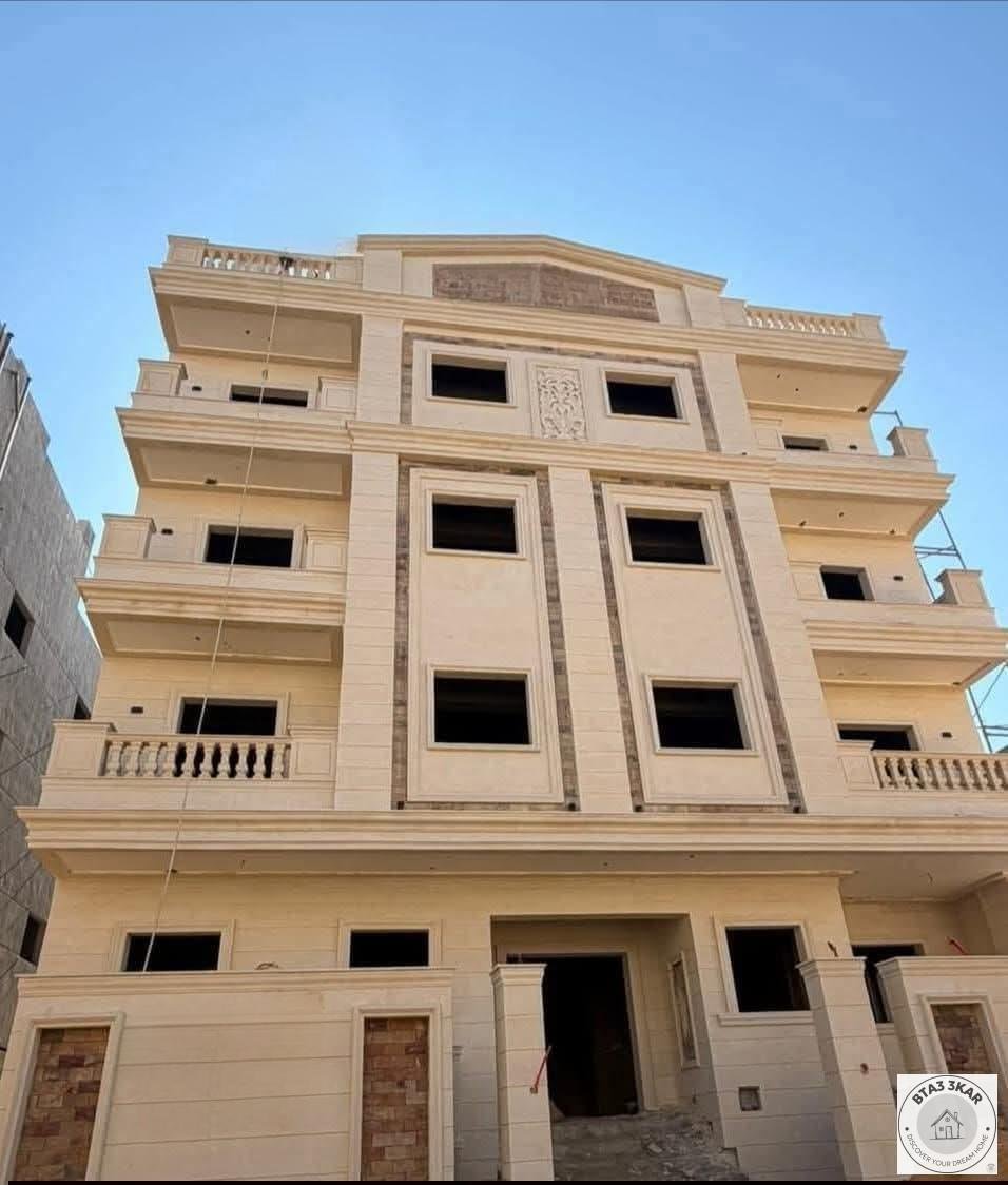 شقة بالنرجس الجديدة دور متكرر 170 م فيو فتوح علي ممر وكمبوند قطامية كريكس