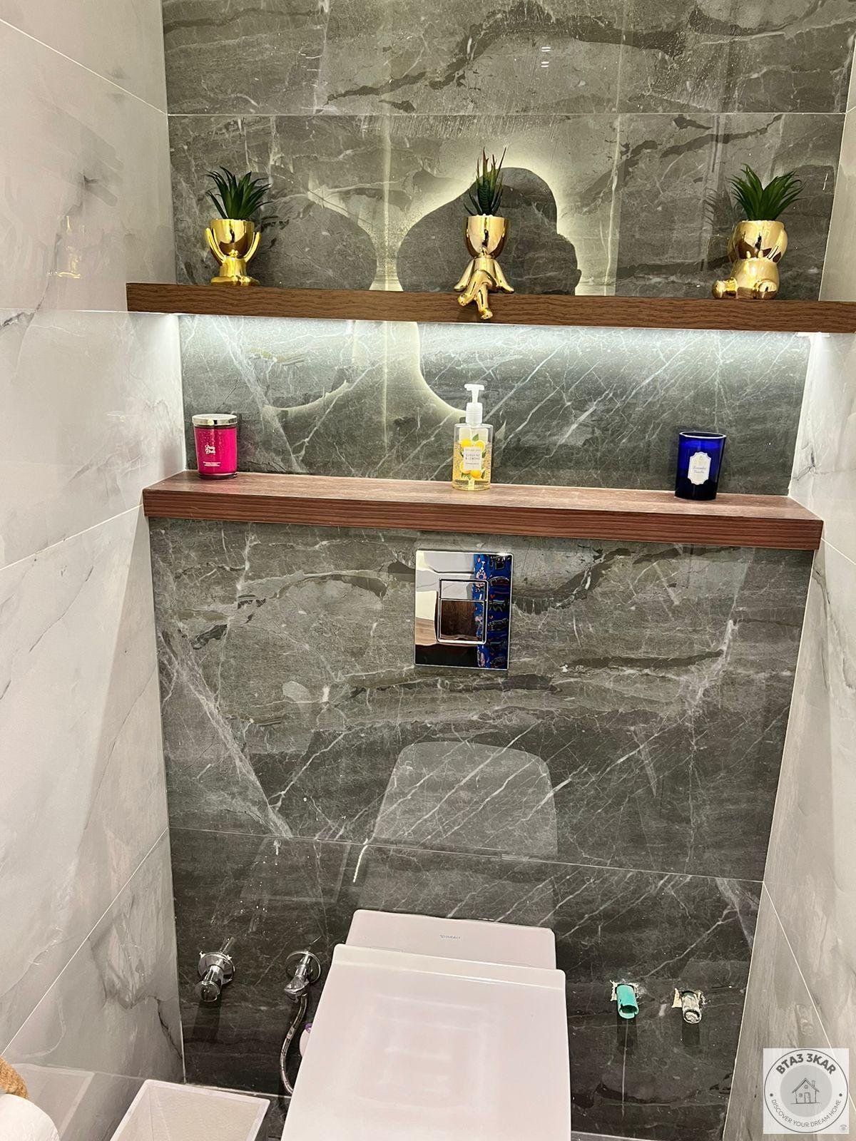 شقة دور اول بفيلات البنفسج تشطيب الترا سوبر لوكس مكيفة بالكامل