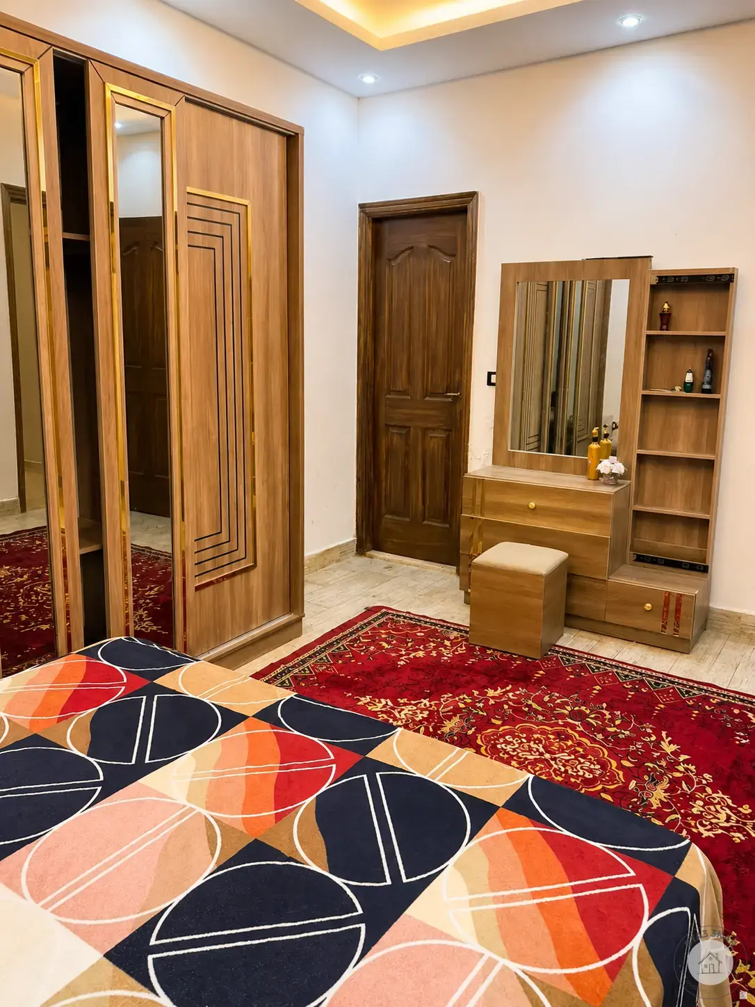 Super deluxe furnished apartment with private entrance for rent