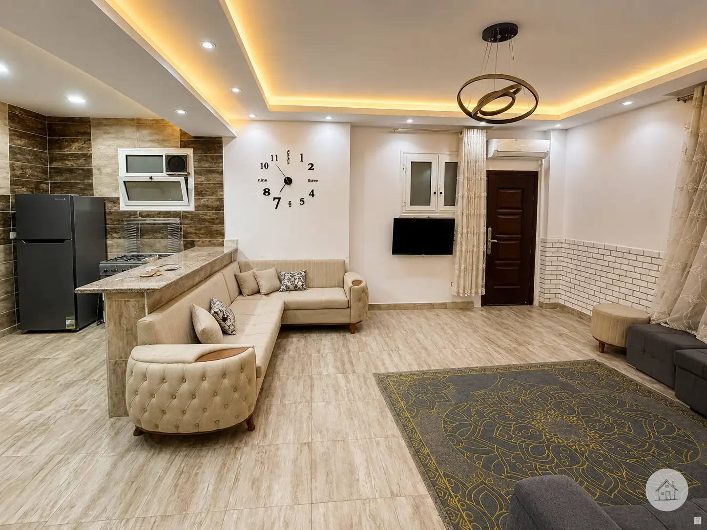 Super deluxe furnished apartment with private entrance for rent