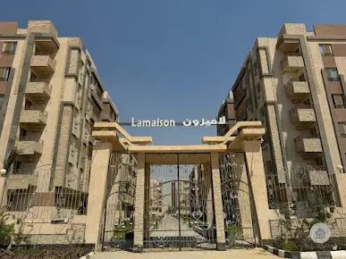شقة للبيع في التجمع الخامس  بكبموند Lamaison خاص بمستشاري هيئة قضايا ألدولة بمنطقة الاندلس