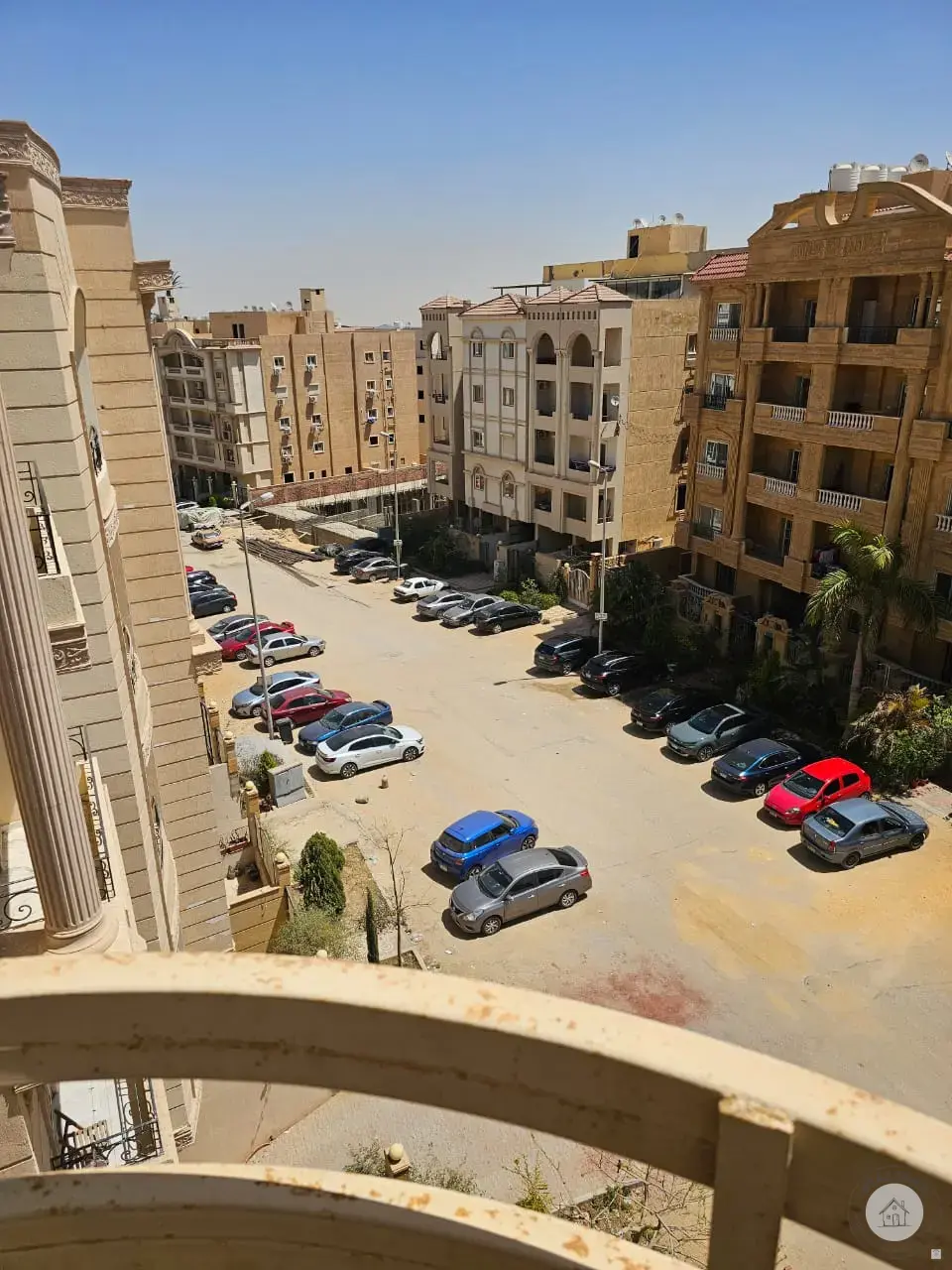 شقة 181 دور متكرر امامي فيو مفتوح بمنطقة اللوتس تاني صف من شارع التسعين