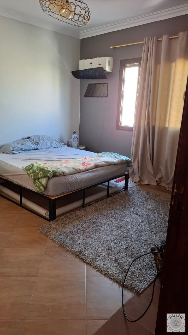 شقة دور ثاني 170 م تشطيب سوبر لوكس في منطقة ج الاكاديمية