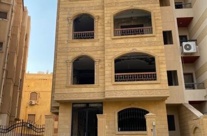 3-Bedroom Apartment for Sale, 120 m², 1st Floor – South Investors Area, New Cairo